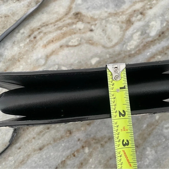 Victorias Secret Python Stripe Black White Crossbody Clutch Purse Chain - Picture 14 of 16